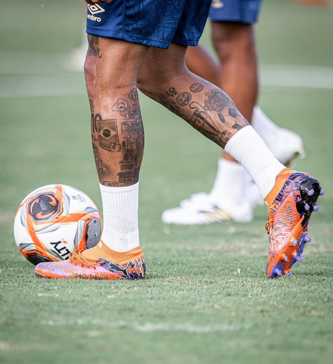 neymarjr's tweet image. “Onde a planta dos meus pés tocarem hoje, o Senhor estará comigo e me dará vitória.”
Deuteronômio 11:24