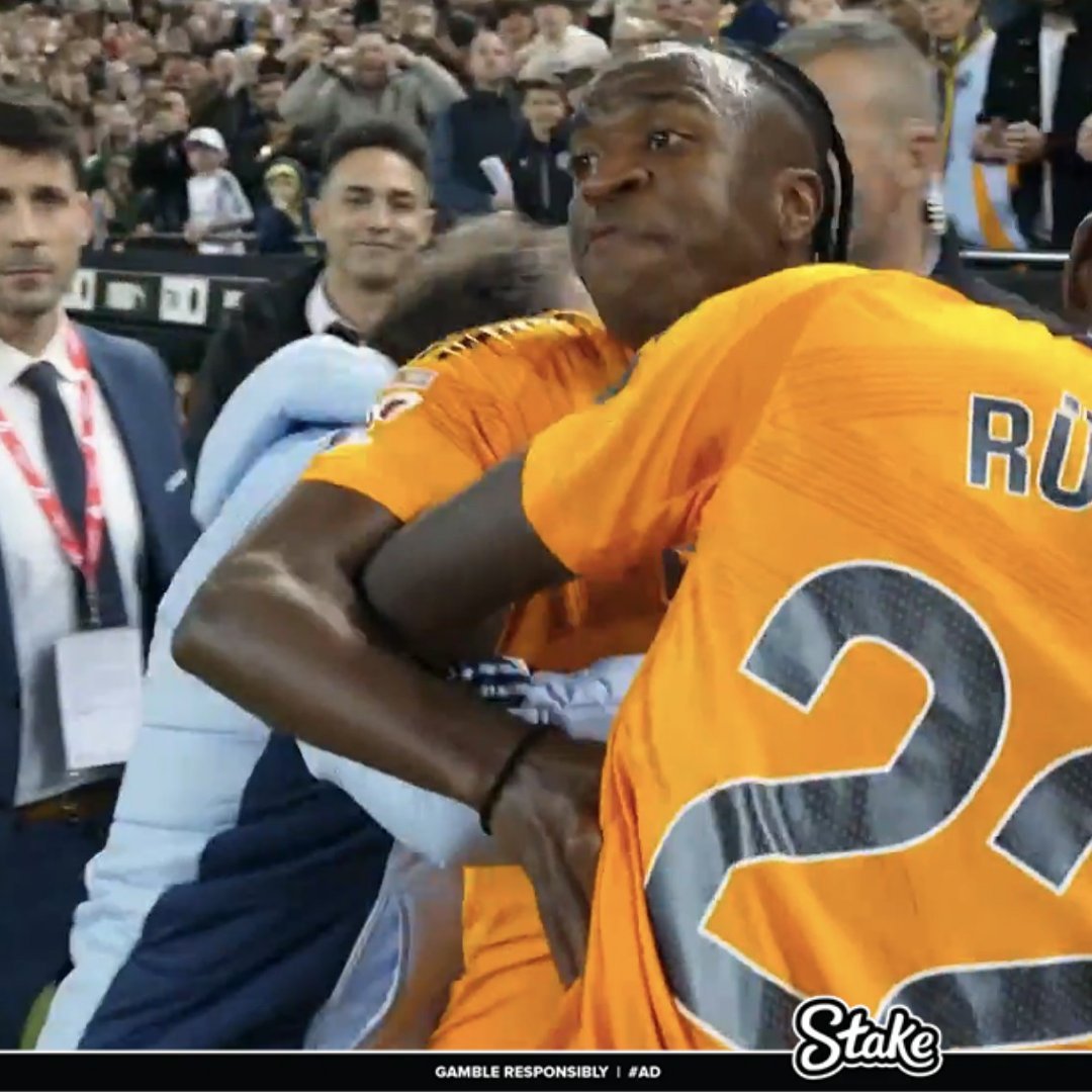 Real Madrid robbing opponents and then playing the "Victim" in every matchday 

A Thread.