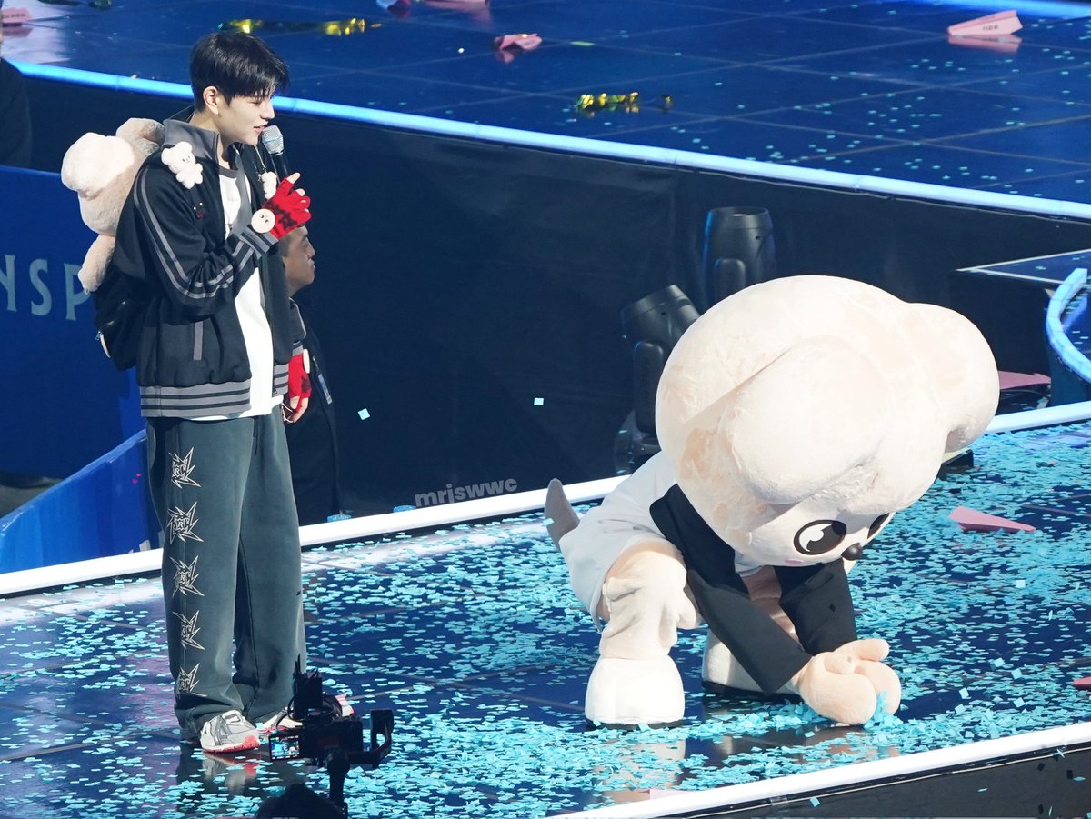 Bluerose_whale's tweet photo. 🐶
#스트레이키즈 #승민 #Seungmin https://t.co/22CEEfCqv1