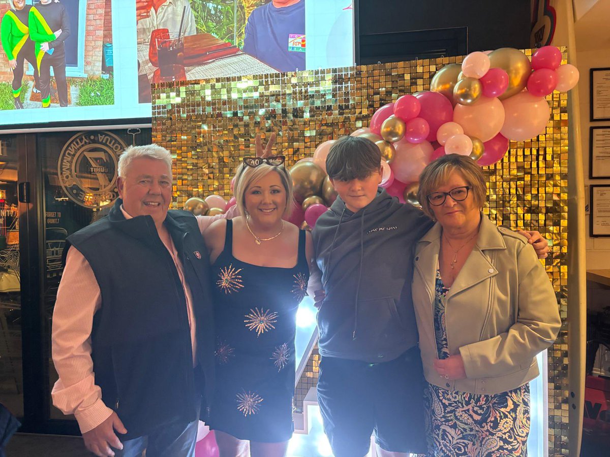 Aimee Barnett tweet media