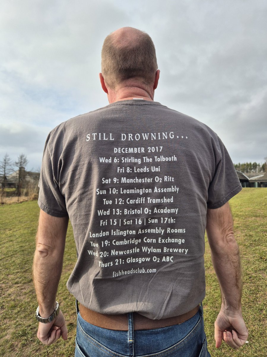 TheTaffJones's tweet image. Suffering for my art at Tebay Services, where it is as cold as it looks. No.13 on "A different @FishDerekDick tour shirt everyday until Glasgow" is from 2017 Clutching tour. #frozen #hitthenorth