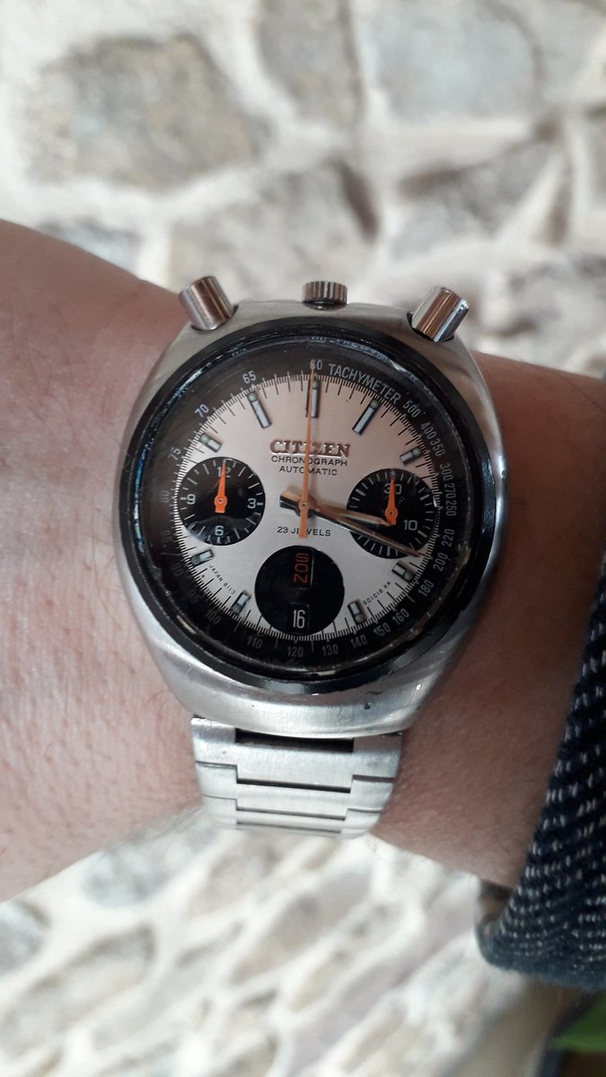 Bacchusb35's tweet photo. @TempusArtPhoto Citizen bullhead de 1972 😋 https://t.co/fwZ4Yd9xPV