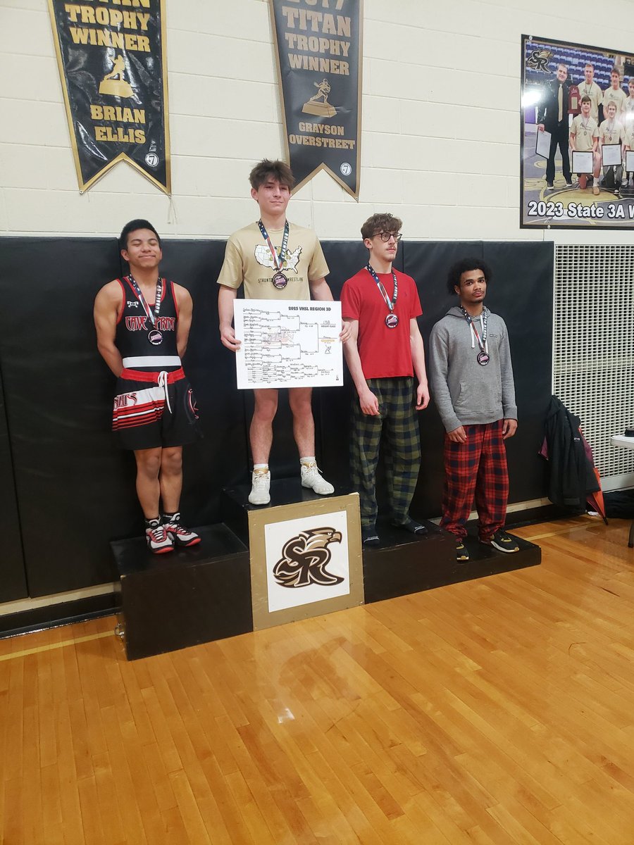 LBcavswrestling's tweet image. Congratulations to Canden Saunders (Senior 138lbs) on his 4th Place finish in Region 3D. Canden will compete in the state tournament next weekend. 
@LBHS_AD 
@CavFoundation