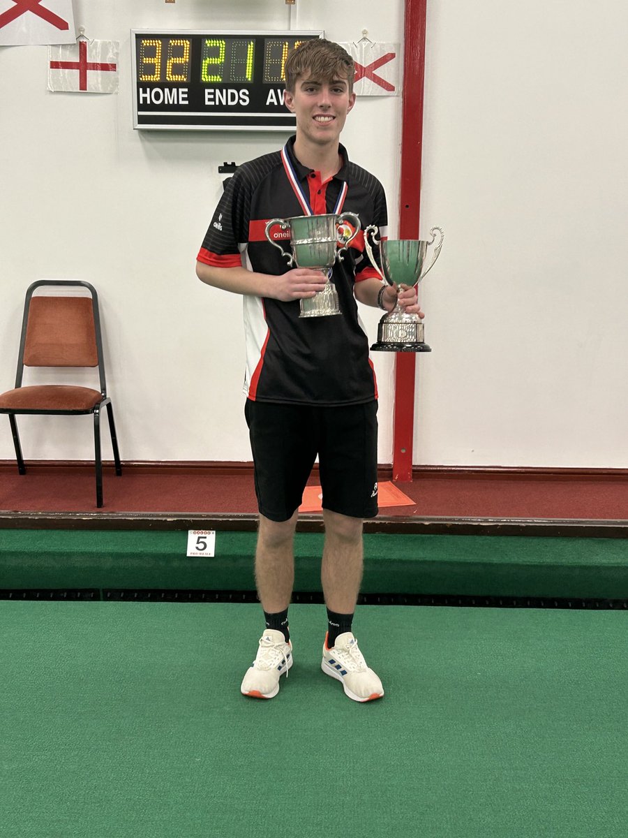 Julie Williamson tweet media