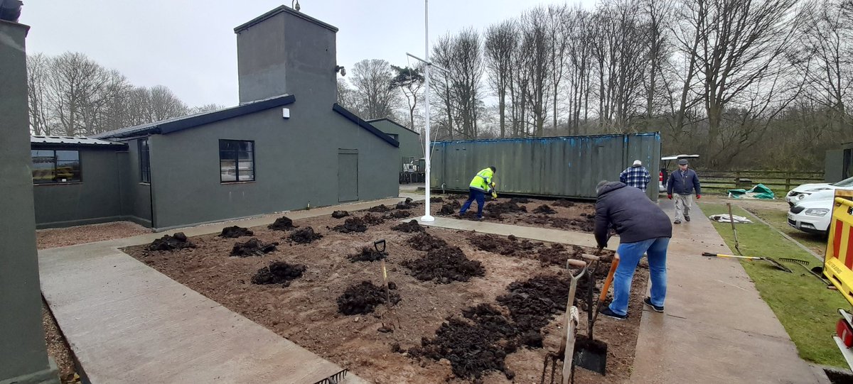 Simon Massey tweet media