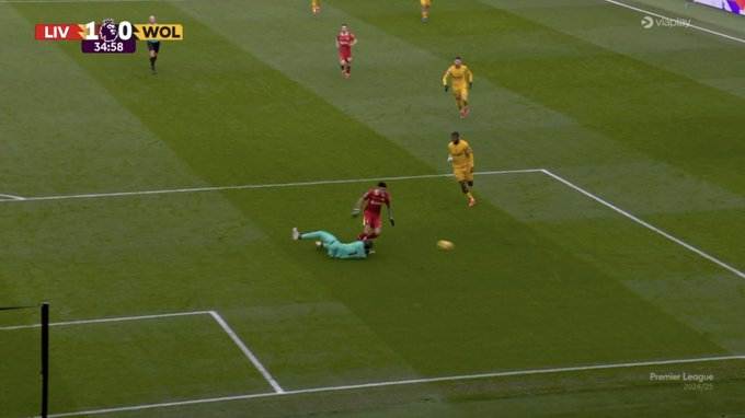 aman_saxena_03's tweet photo. 📸 - PENALTY LIVERPOOL!
#LiverpoolFC #MoSalah #LiverpoolvsWolves #PremierLeague https://t.co/em4UUT9vWz