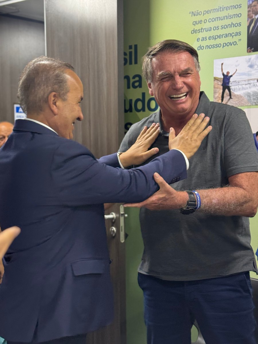 jorginhomello's tweet photo. Durante a semana visitei esse amigo de estrada. Leal, parceiro e que sempre esteve ao nosso lado. Por isso, não vamos desistir dele. É o maior nome da Direita do Brasil de todos os tempos! @jairbolsonaro https://t.co/EpdfogdplE