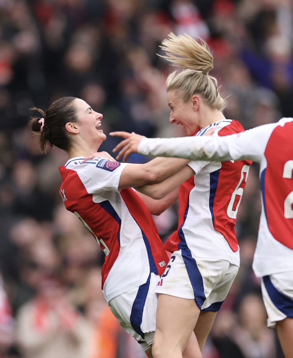 I NEED ALL THE ANGLES