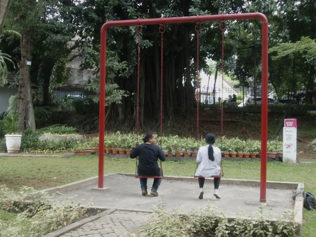 sabijugasi's tweet photo. on February 15th i walked around Taman Langsat where love seemed to linger in every corner <𝟑 ⋆˙⟡ https://t.co/MZgMy46Z6E