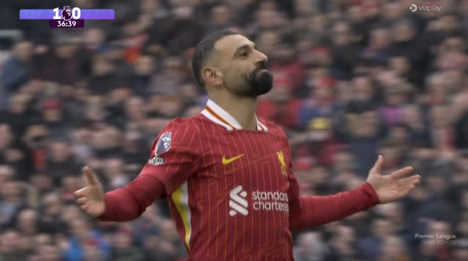aman_saxena_03's tweet photo. 2-0 Liverpool.
AND ITS NON OTHER THAN MO SALAH WHO DOUBLED THE LEAD
#LiverpoolFC #mosalah #PremierLeague #LiverpoolvsWolves