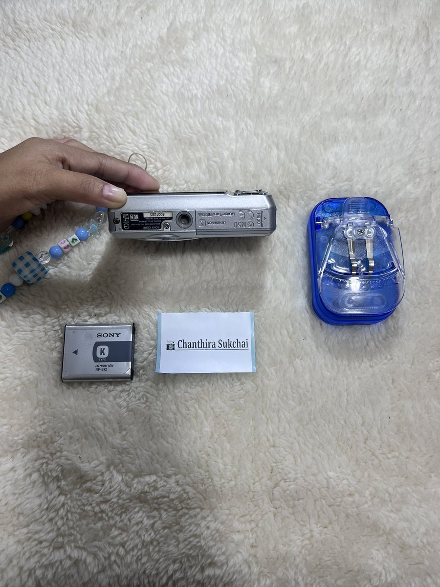 BbubbleStore's tweet image. ✨ ปล่อยต่อ Sony cybershot dsc780 ✨
เครื่องทำงานเต็มระบบ ซูมเข้าออกได้ปกติ 
Price : 3,499 รวมส่ง (พร้อมโอนลดได้ค่ะ)
⁃อุปกรณ์ที่ได้รับ
⁃แบตแท้ สายคล้อง เมม (ไม่ได้แถม)
❗️❗️ ตำหนิ  มีร่องรอยตามการใช้งาน เปิดใช้งานไม่ได้ 1 โหมด แฟลชปกติ (ไม่มีแฟลชตาแดง)
#กล้องดิจิตอลมือสอง