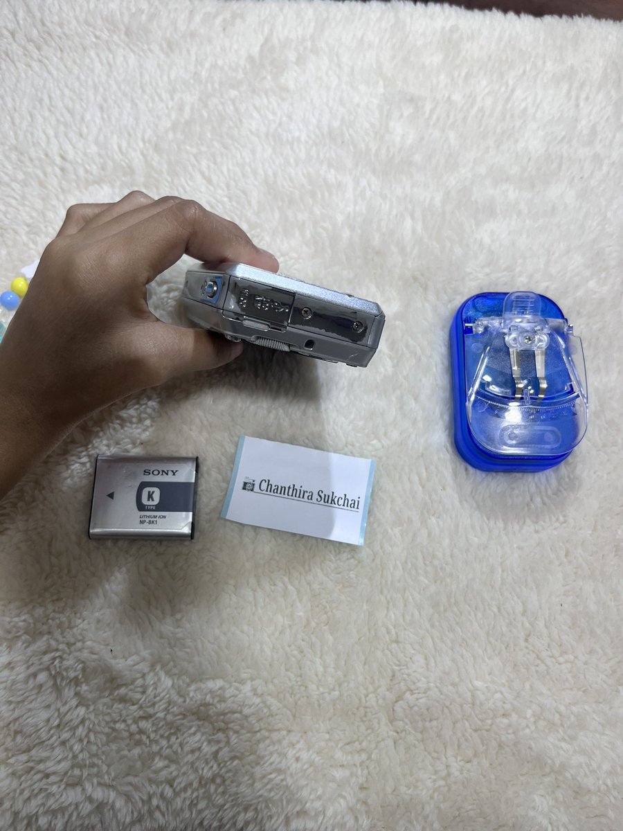 BbubbleStore's tweet image. ✨ ปล่อยต่อ Sony cybershot dsc780 ✨
เครื่องทำงานเต็มระบบ ซูมเข้าออกได้ปกติ 
Price : 3,499 รวมส่ง (พร้อมโอนลดได้ค่ะ)
⁃อุปกรณ์ที่ได้รับ
⁃แบตแท้ สายคล้อง เมม (ไม่ได้แถม)
❗️❗️ ตำหนิ  มีร่องรอยตามการใช้งาน เปิดใช้งานไม่ได้ 1 โหมด แฟลชปกติ (ไม่มีแฟลชตาแดง)
#กล้องดิจิตอลมือสอง