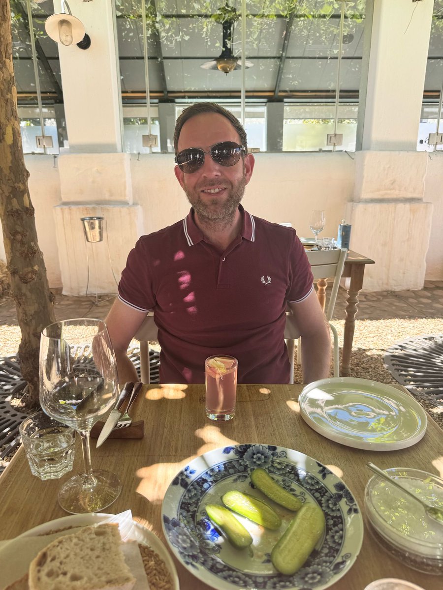 Toet82's tweet image. 🍾