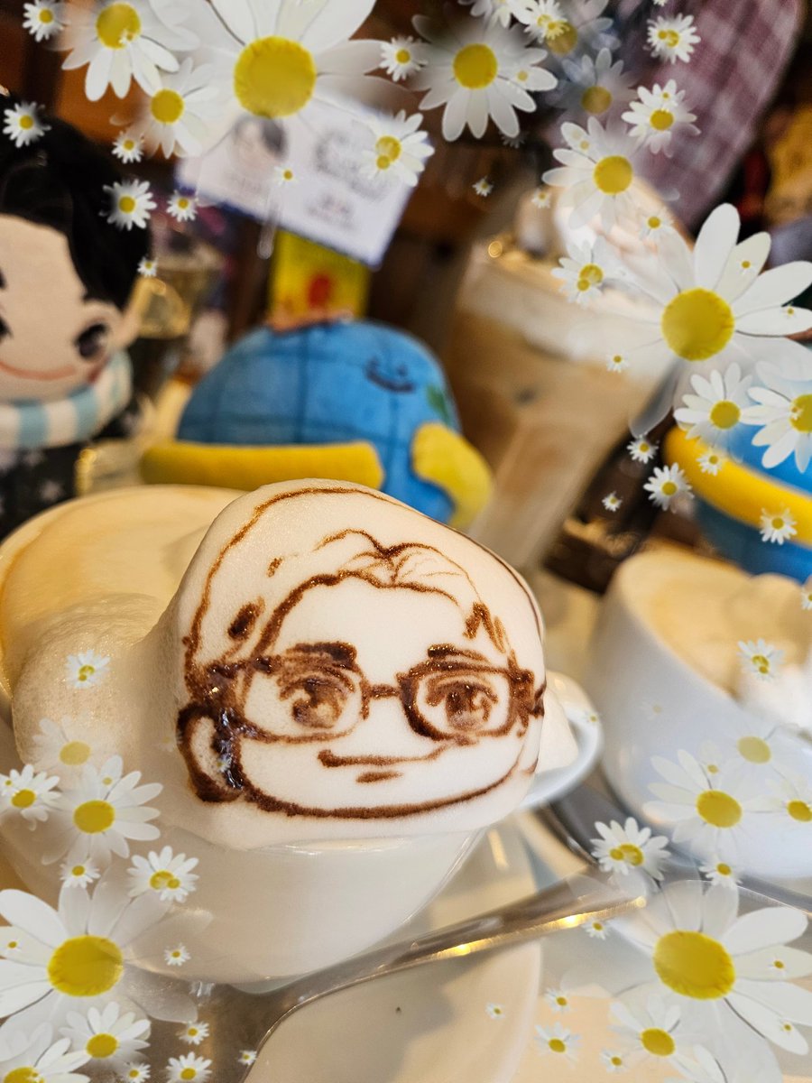 em_st04sugi's tweet image. 本日東京へ🙌✨
開店時行列だった
#REISSUE
さたわさんとあすみくの
3Dラテアート
かわいすぎるっっ😭❣️
飲むのがもったいなーい💓
👓あーすが好きなので
メガネかけてもらった💕
アイスキャラメルラテ
ラズベリーラテ
ローストアーモンドラテ
どれもおいしい🤎❤
#EarthMix