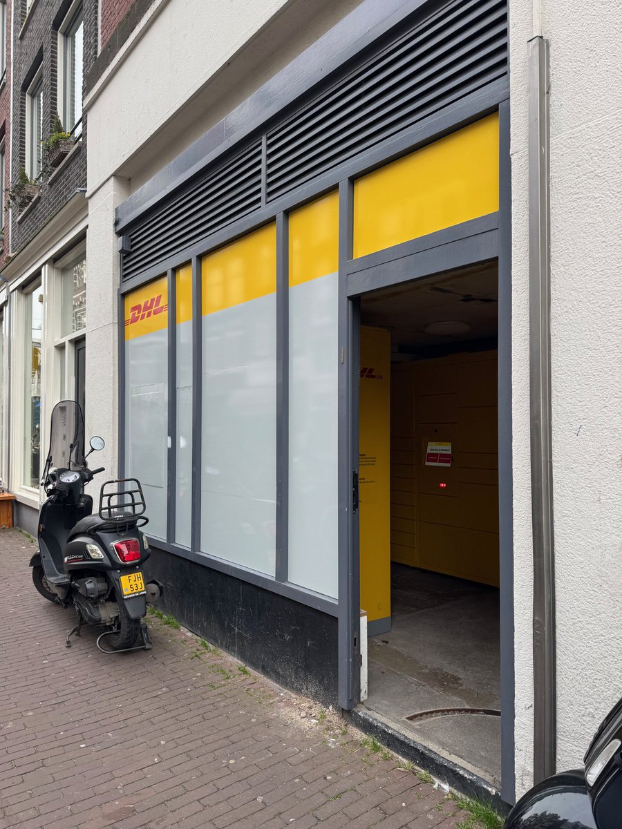 W. Ploos van Amstel tweet media