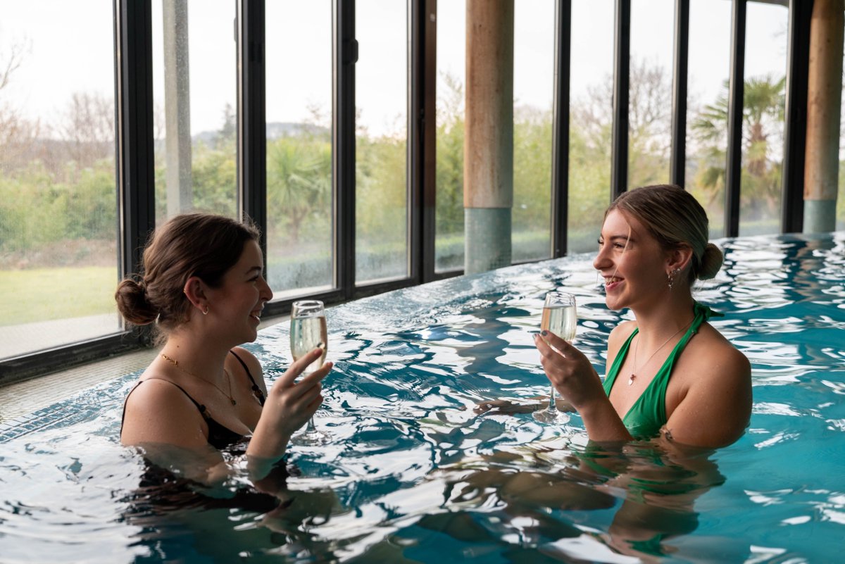 The Cornwall Hotel & Spa (@the_cornwall) on Twitter photo Is there a better way to catch up with friends than with a Spa Day? 🥂
With plenty of options to choose from, book your day of relaxation today 🧖♀️
📞 01726 874055
📧 spareservations@thecornwall.com
#thecornwallhotel #cornwall #spa #spaday #relaxation Is there a better way to catch up with friends than with a Spa Day? 🥂
With plenty of options to choose from, book your day of relaxation today 🧖♀️
📞 01726 874055
📧 spareservations@thecornwall.com
#thecornwallhotel #cornwall #spa #spaday #relaxation