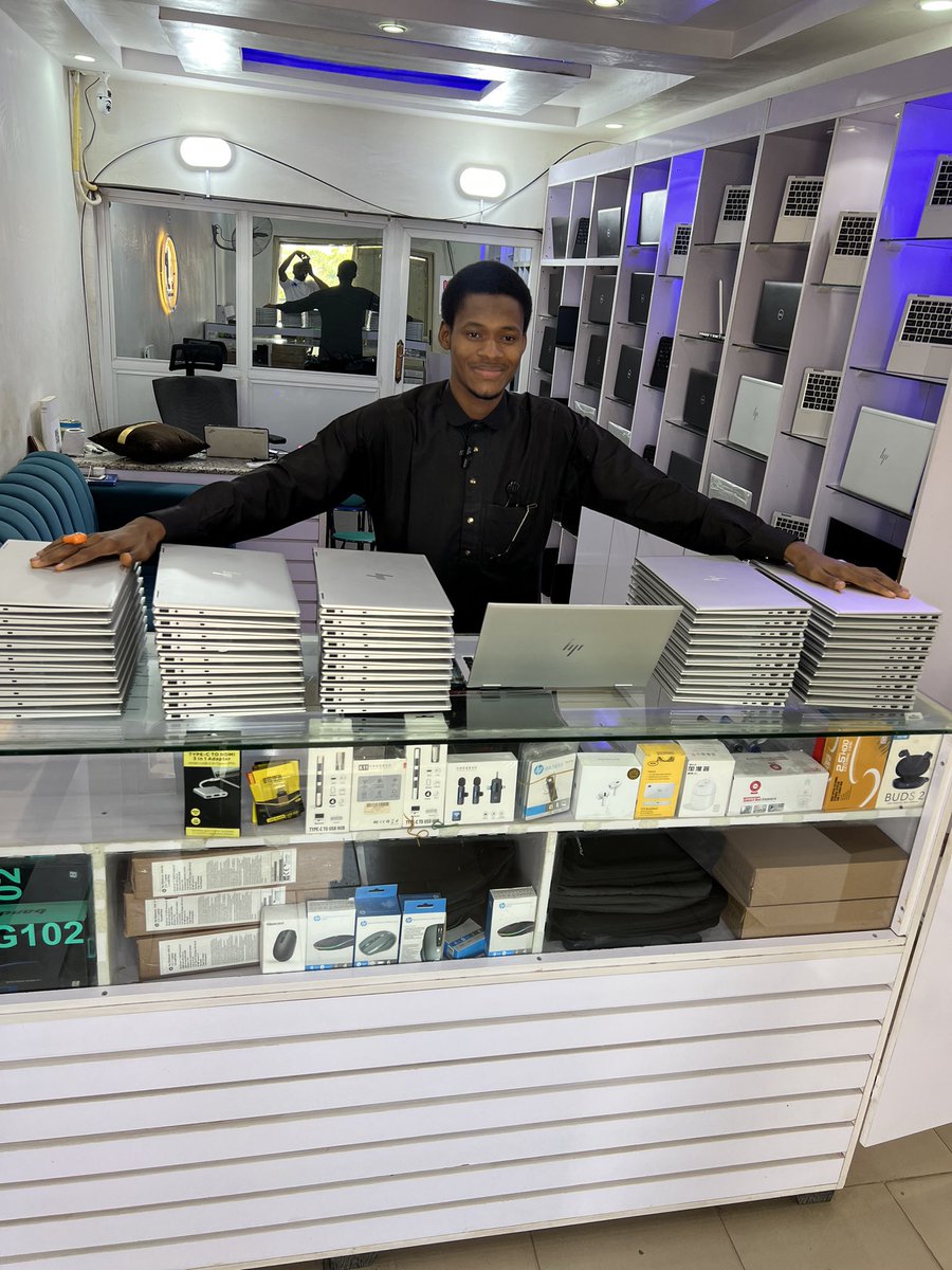 A_Z GADGETS tweet media