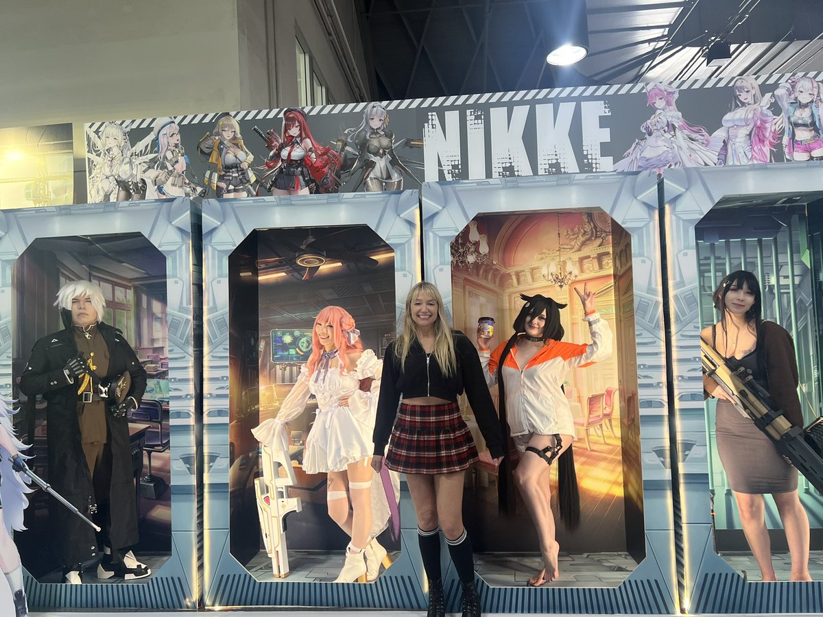 becboxer's tweet image. So much fun @animeimpulse today supporting @nikke_global! I love voicing Ingrid in #nikkegoddessofvictory and had a blast meeting so many fans!  Thank you @The_Bill_Black for bringing me into this exciting franchise and showing Izzy and me around today! #nikke #voiceover #gaming
