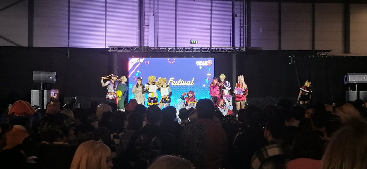 Termina el Idol Festival 2025 con mucha gente entre el público. 

#JapanWeekendMadrid <a href="/Japan_Weekend/">Japan Weekend</a>