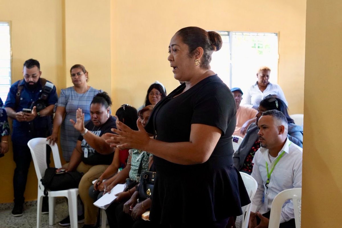 ConadisRD's tweet image. de los comunitarios sus necesidades para buscar soluciones definitivas y mejorar la calidad de vida de la población con discapacidad de este sector. 

#ConadisConTodos 🙌🏼