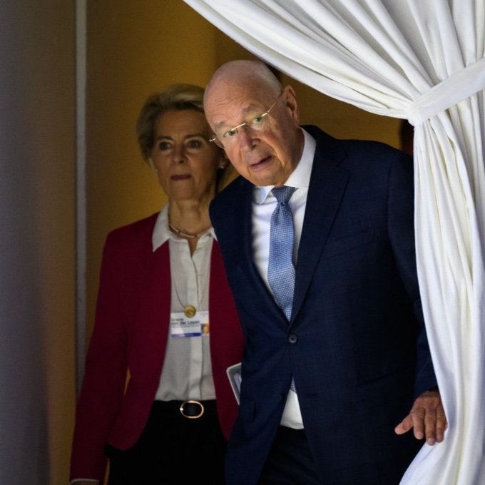 Exit? 
Gaat er wel van komen - zou de VP van Amerika oa dit hebben bedoeld met het kwaad van binnenuit.
#ikachthetmogelijk