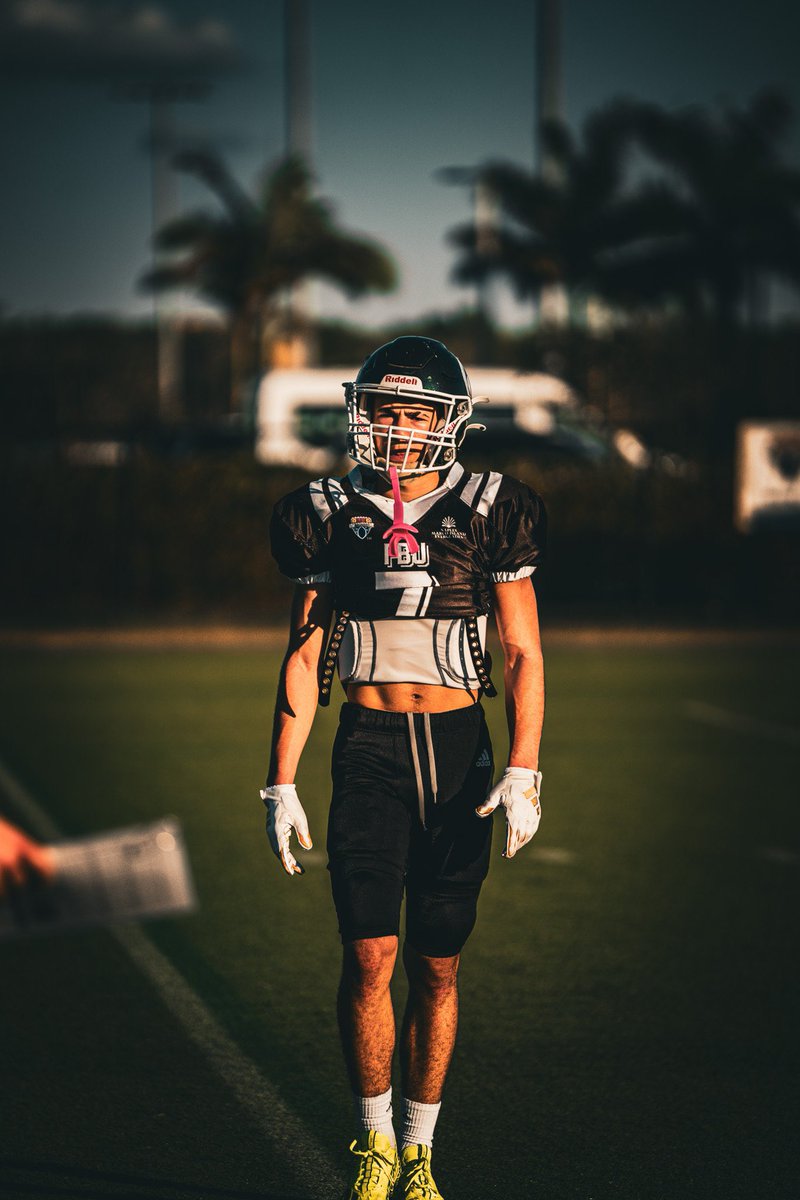 fast_ash7's tweet photo. Training with a purpose, so much to prove! #Mindset #trainhungry @adamgorney @TomLoy247 @jdemling @GregBiggins @Bryan_Ault @Ballhawk__8 @MacCorleone74 @NWahlScouting @mikeympo2 @ErikRichardsUSA @LippertScouting https://t.co/Vp4mD8zGhT