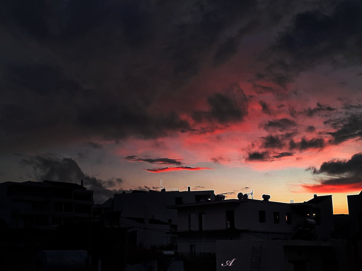 afroditi_g2018's tweet image. Τίποτα δεν είναι πιο ελκυστικό,απ' αυτό που συναντούν τα μάτια σου 📸