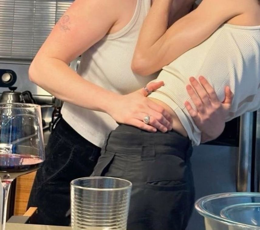 women loving women (@wlwpicz) on Twitter photo 