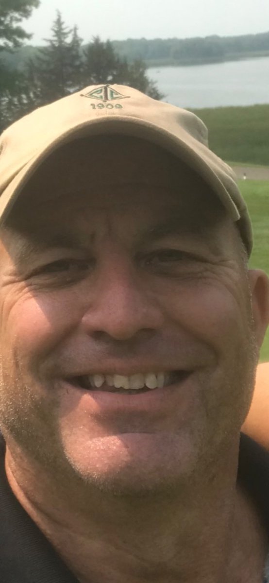 VO3's tweet photo. @Millzeemillz @Gaardsy Ever heard of braces my guy? Wooof https://t.co/viuzx36kCf
