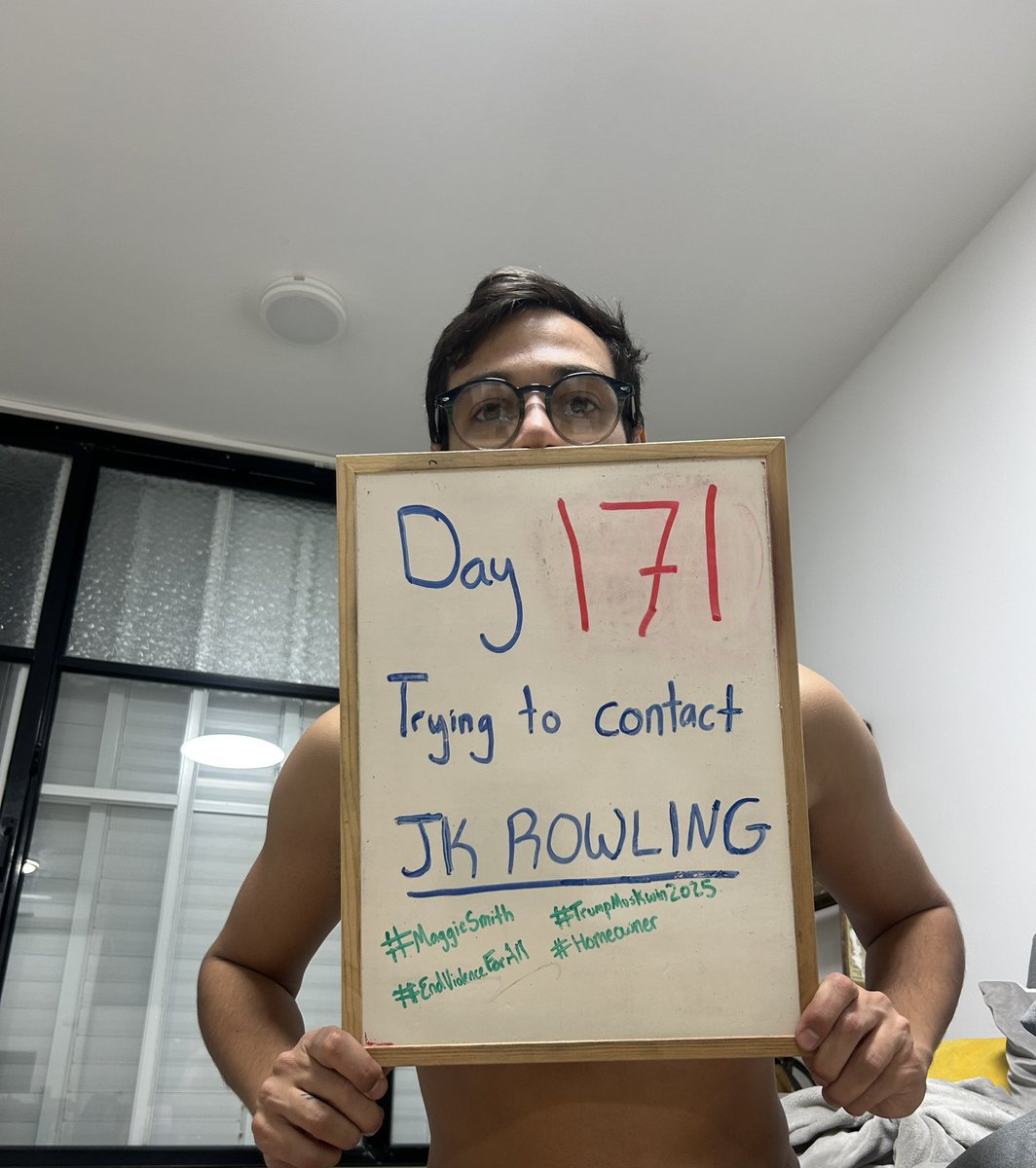 accioauthor's tweet photo. Day 171 knocking on your large wooden door @jk_rowling. What a wonderful bronze knocker you have. 

It’s my duty to deliver a letter to the Queen of Wizardry.

If you’re someone else who happens to read this, you can donate here: 
https://t.co/4WtZqa04xI
https://t.co/Lh1Fg6XpPR https://t.co/vFBY0LgpPh