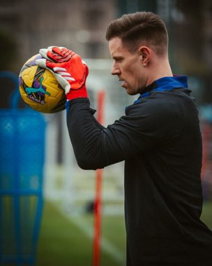 FRBarca_'s tweet photo. 🚨Le Barça estime que ter Stegen deviendra le gardien titulaire dès son retour. 

(AS) https://t.co/QcTAAZ7EZ3