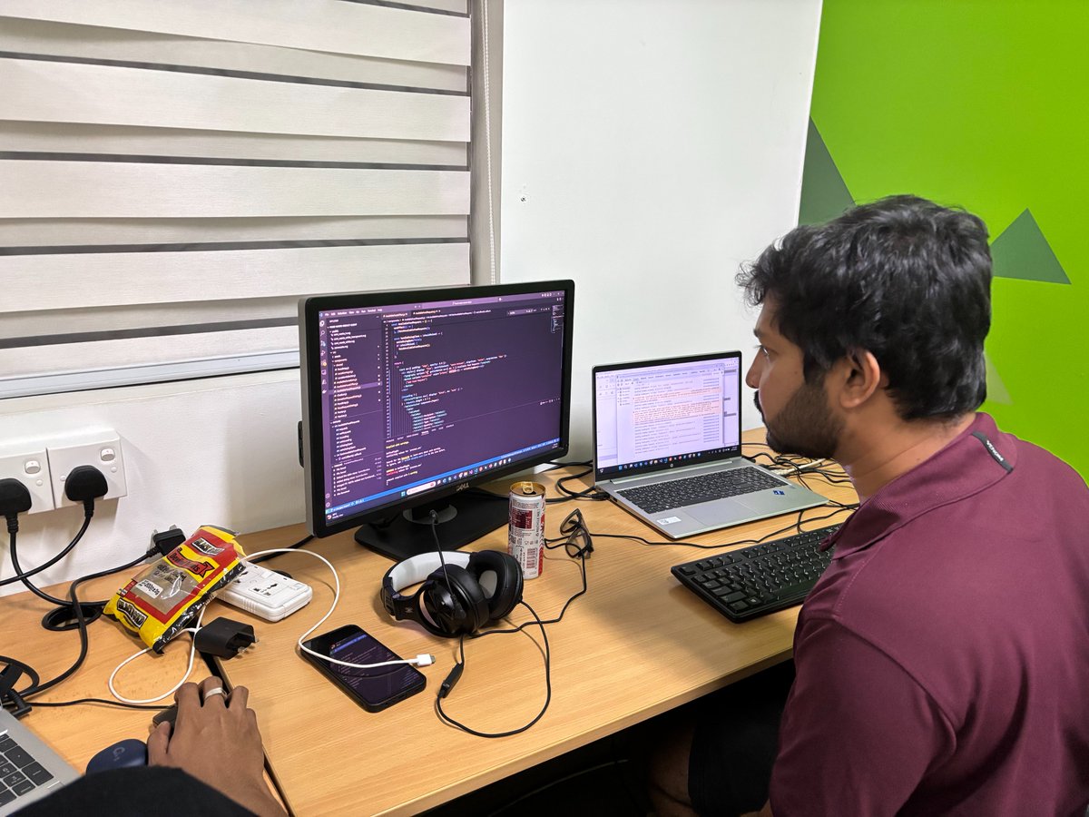 Team_BlockOps's tweet photo. 12 hours down, 12 more to go 🌙📷 The midnight oil is burning as we code through the night. After this marathon session, ZeroWasteX is starting to take shape under Team BlockOps' dedication! Keep the momentum going! 📷🔥
#geveocodeathon #geveo #everpower #evernode https://t.co/l1tf7zFV5b