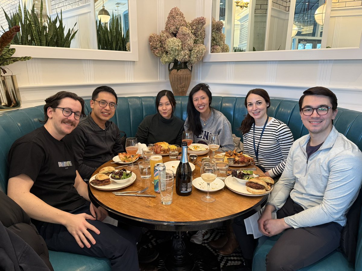BIDMCVascular's tweet image. Just some post-VSITE resident/fellow wellness 🌟 @BIDMCSurgery @BidmcCvi #happygalentinesday