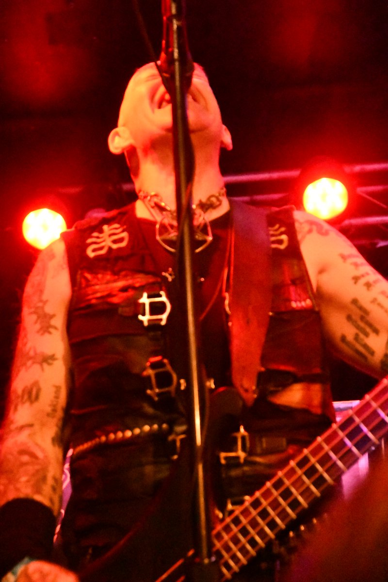 TOXICFLYERZINE's tweet photo. #venominc review is up #blackmetal https://t.co/fXFO95sbWv