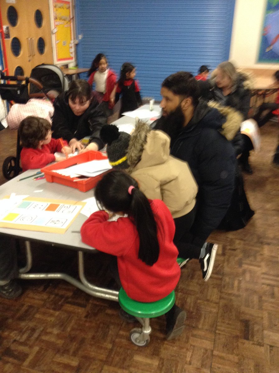 St George's Primary School Hyde tweet media