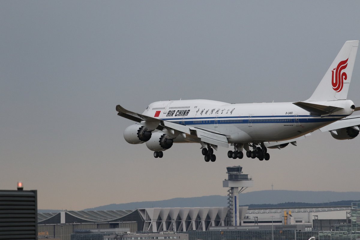 _mdworks's tweet photo. ✈️ Air China fans! Grab your exclusive 4K wallpaper collection directly via X on this #WonderfulWednesday! 📷 #AirChina #4KWallpapers #AvGeek #WonderfulWednesday #TravelWednesday https://t.co/4HNZxZpsye