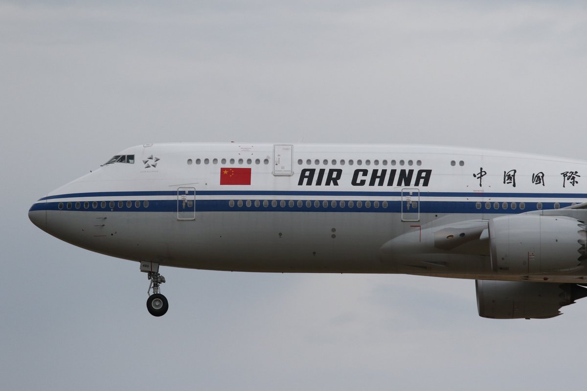 _mdworks's tweet photo. ✈️ Air China fans! Grab your exclusive 4K wallpaper collection directly via X on this #WonderfulWednesday! 📷 #AirChina #4KWallpapers #AvGeek #WonderfulWednesday #TravelWednesday https://t.co/4HNZxZpsye