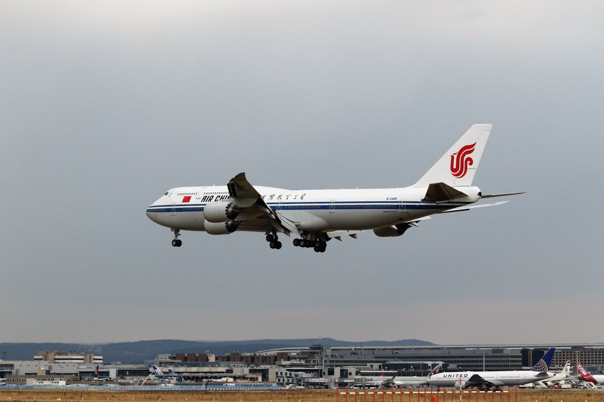 _mdworks's tweet photo. ✈️ Air China fans! Grab your exclusive 4K wallpaper collection directly via X on this #WonderfulWednesday! 📷 #AirChina #4KWallpapers #AvGeek #WonderfulWednesday #TravelWednesday https://t.co/4HNZxZpsye
