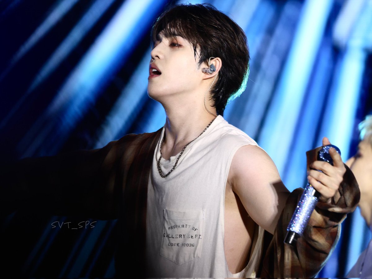Something in idol seungcheol shifted specially by the end of 17irh tour, and I'm definitely not complaining about it! 😭🙌🏼

I love how confident he's now! Ready to show his sexiness of 30s to the world!! 🙂‍↕️🛐