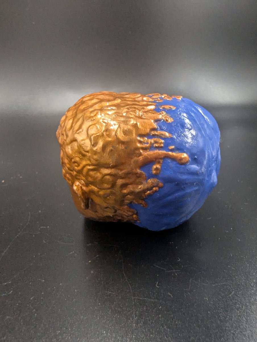 comoners72508's tweet photo. I na koniec Regal Orb. W mojej opinii najładniejszy
#regalorb #handmade #art #PathOfExile2 #gaming #poe #hobby https://t.co/MT8GfR7em1