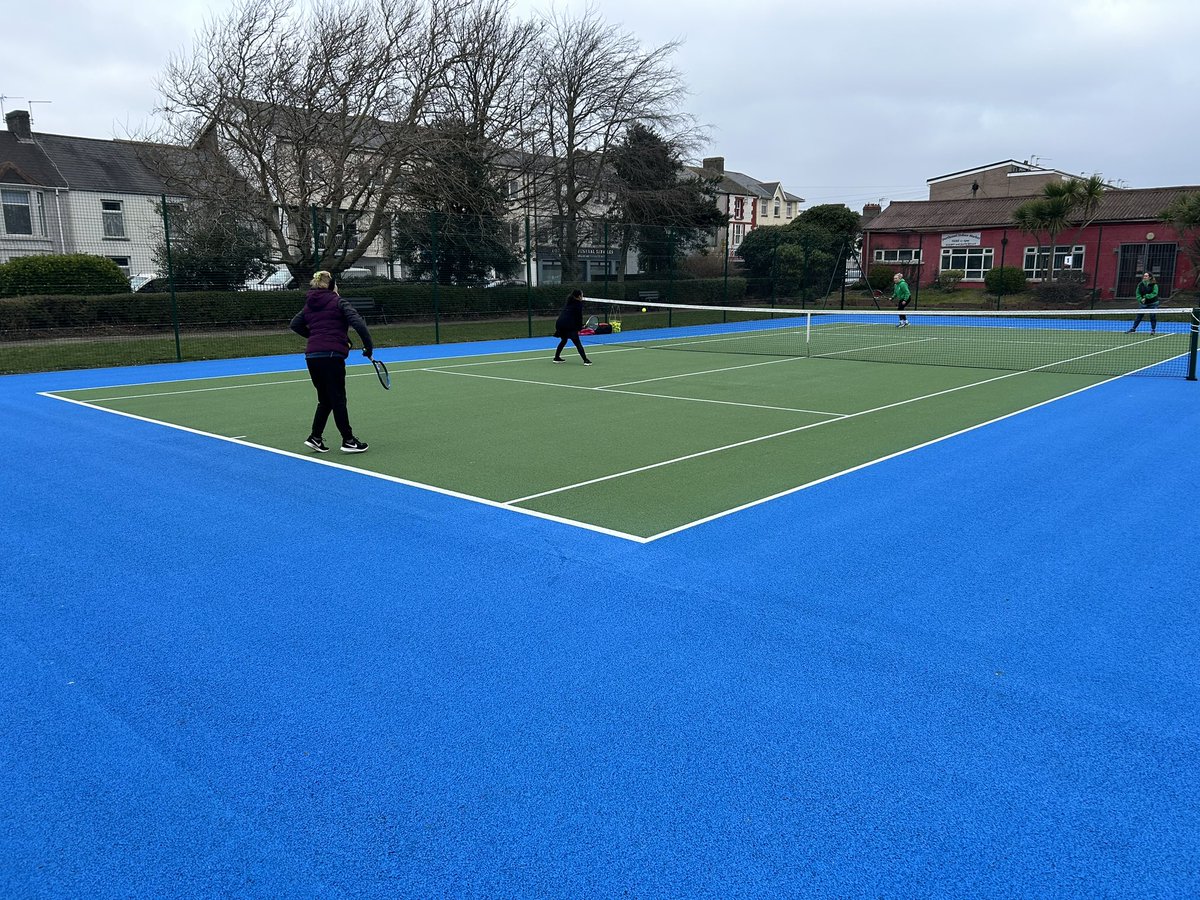PorthcawlTennis's tweet photo. Well done to both Porthcawl Community Tennis Club &amp; Aberdare Tennis Club Ladies today.🎾

Lots of great rallies &amp; matchplay,a great afternoon of tennis 🎾🙌🏻🏴󠁧󠁢󠁷󠁬󠁳󠁿

#porthcawlparkstennis #sportwales #communityclub #communitytennis #lta #TennisWales https://t.co/jh31ELezUr