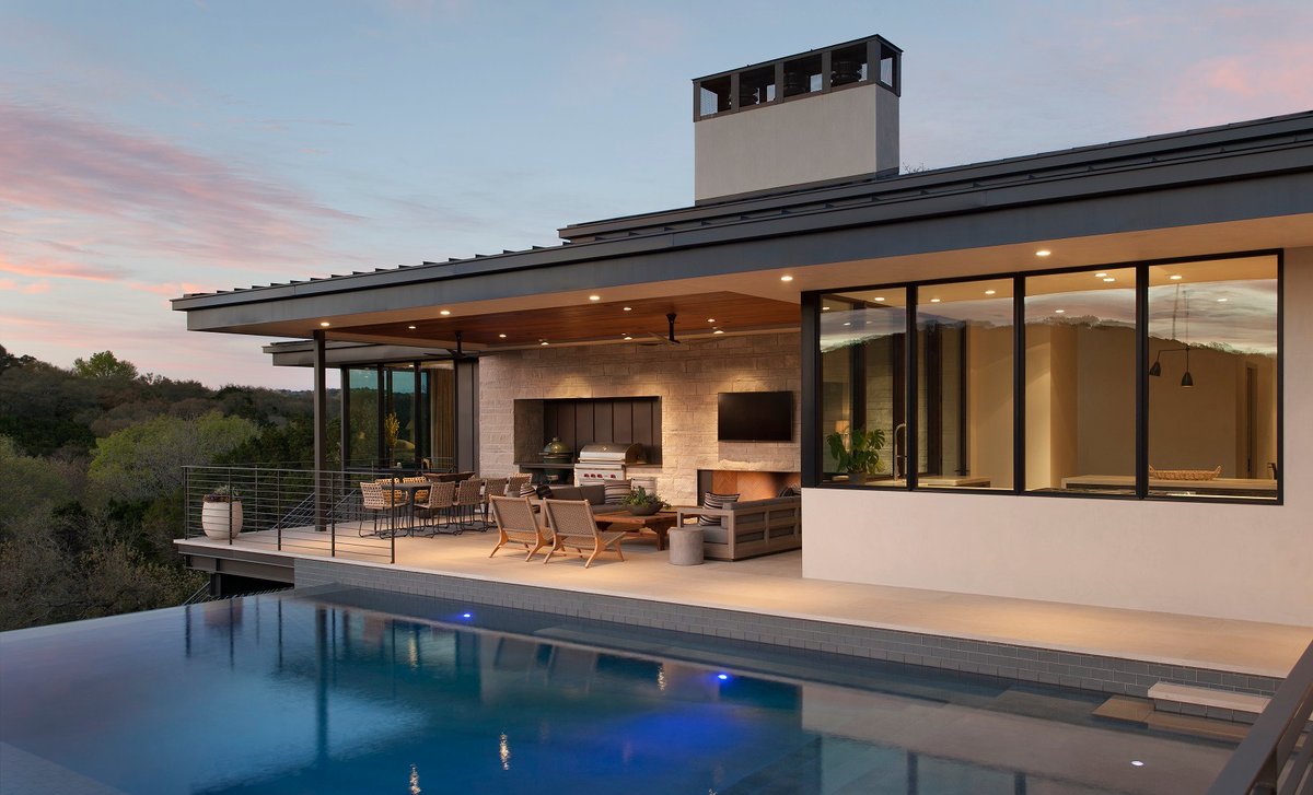 WeatherShield's tweet image. One of our favorite homes overlooking the stunning Austin landscape.  The perfect bland of luxury and nature, where design meets breathtaking views. #AustinViews #WeatherShield