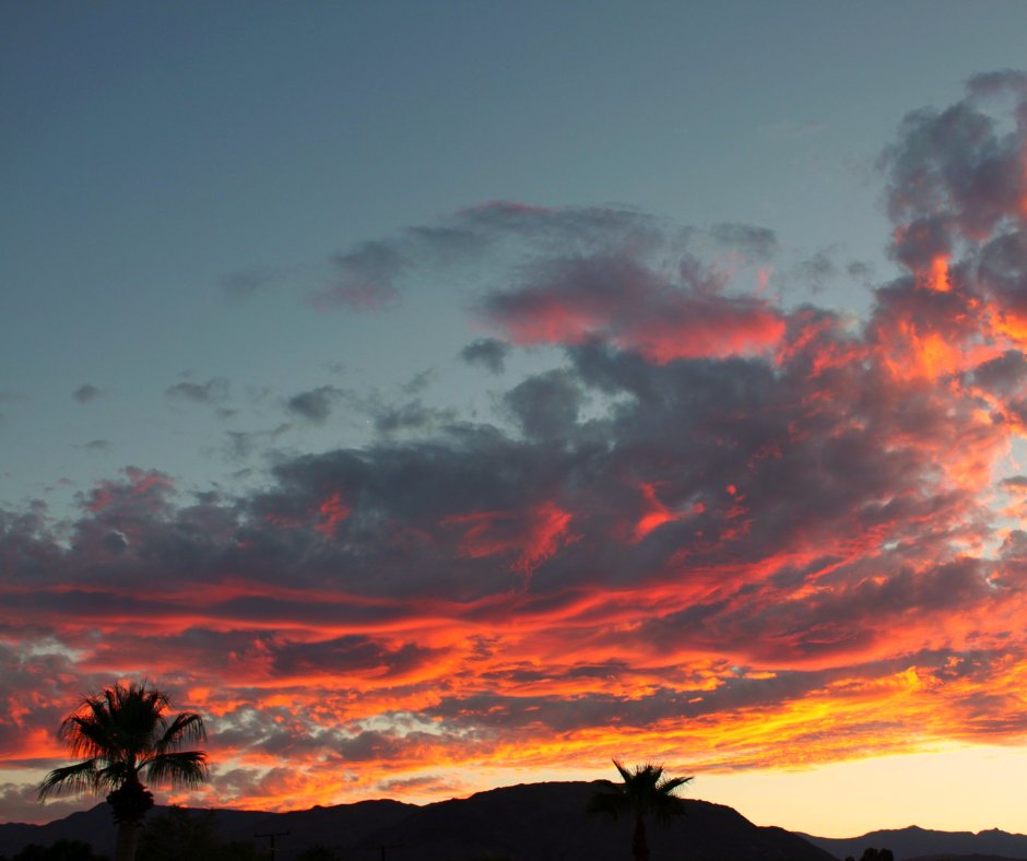 It's Sunset Sunday! The sun paints such beautiful colors on the California sky. Do you have a great sunset/sunrise pic you want us to share? Post it below or in a message to us and you may become (very briefly) famous. Ready for a tee time? Visit Indianwellsgolfresort.com.