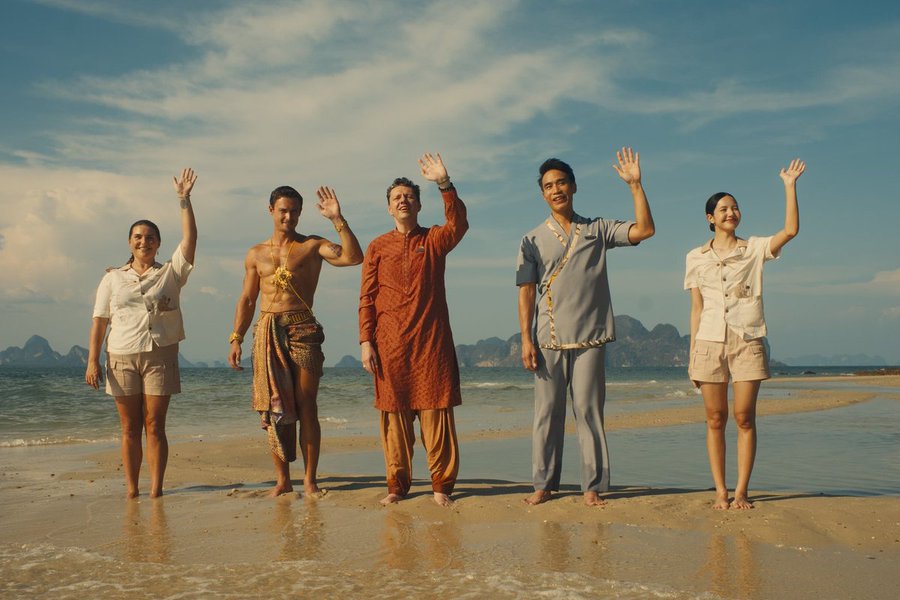 It’s almost time to step into paradise. #TheWhiteLotus Season 3 premieres tonight at 9PM EST/PST on <a href="/HBO/">HBO</a> and <a href="/StreamOnMax/">Actually HBO Max</a>. Episode 1 “Same Spirits, New Forms” is your invitation to luxury. 

See y'all there. T - 6hrs to go🕺