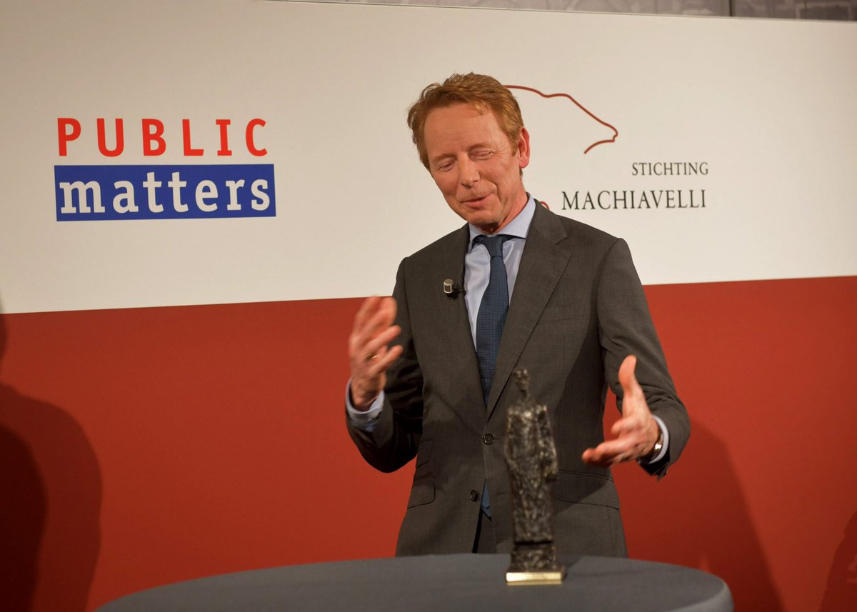 🏆 In 2021 ontving Gerrit Hiemstra de Machiavelliprijs voor zijn tomeloze inzet om klimaatverandering helder uit te leggen. 

♻️ Met geduld en wetenschap als basis bereikte hij een breed publiek en werd hij een boegbeeld van de klimaatbeweging!#Klimaat #Machiavelliprijs