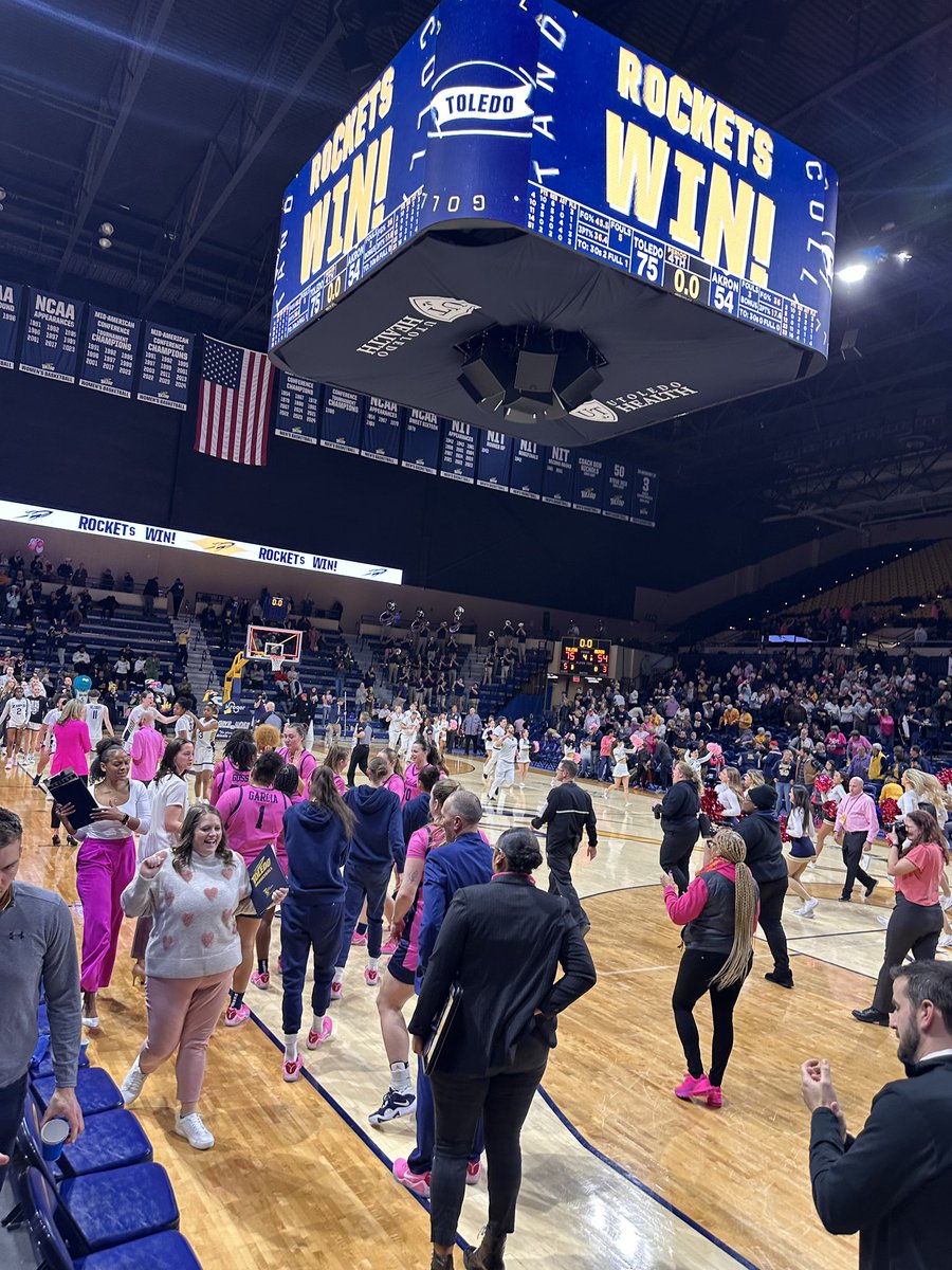 Kareena Agrawal 2027 (@agrawal_kareena) on Twitter photo Watched <a href="/ToledoWBB/">Toledo Women's Basketball</a> yesterday they got a big win! Thank you to <a href="/G_Bogg/">Ginny Boggess</a> <a href="/CoachGeoff_/">Geoff Lanier</a> and <a href="/coachjackie_21/">Jackie Alexander</a> for the invite!
Go rockets! 🚀 Watched <a href="/ToledoWBB/">Toledo Women's Basketball</a> yesterday they got a big win! Thank you to <a href="/G_Bogg/">Ginny Boggess</a> <a href="/CoachGeoff_/">Geoff Lanier</a> and <a href="/coachjackie_21/">Jackie Alexander</a> for the invite!
Go rockets! 🚀