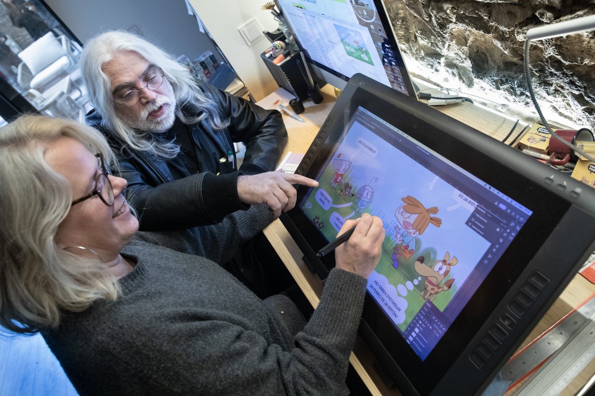 💥'Los monstruos catalanes que han seducido a miles de lectores chinos'
Entrevista de <a href="/AntoniaJusticia/">Antonia Justicia</a> en <a href="/LaVanguardia/">La Vanguardia</a> a los autores de 📚AGUS Y LOS MONSTRUOS, 📚BITMAC&amp;CO y 📚ROB&amp;OT, 🖊️<a href="/jaumecopons/">Jaume Copons</a> y  🎨<a href="/lilianafortuny/">liliana fortuny</a> 
lavanguardia.com/cultura/202502…
#CombelEditorial
#Agusandmonsters