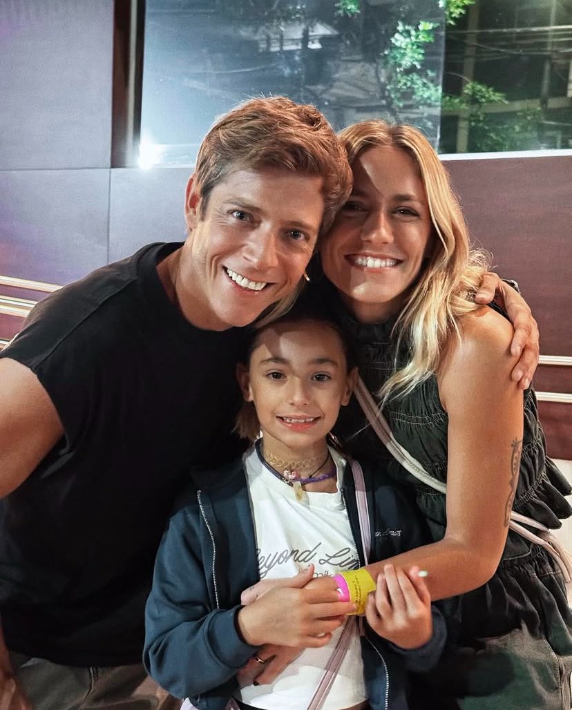 en otra línea temporal rama y vale terminan juntos y tienen una hija