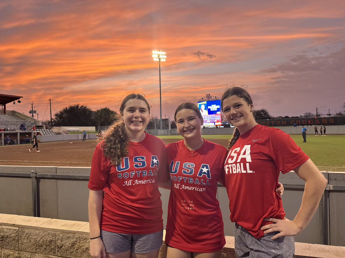 Ella McConnell tweet media