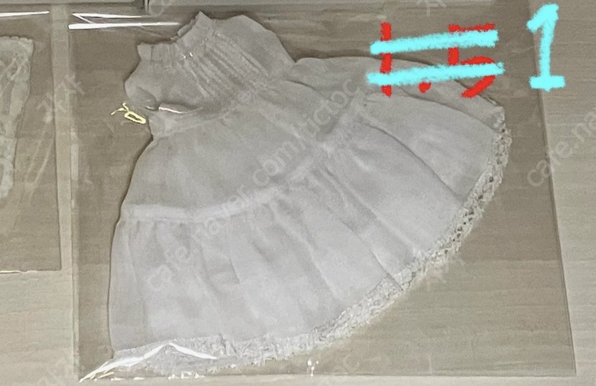 혹시 요 원피스 어디 제인지 아시는분 계신가요😭😭 
스위트피 가디건이랑 많이 매치하는 원피스였는데 파려고 보니까 기억이 안나네요..